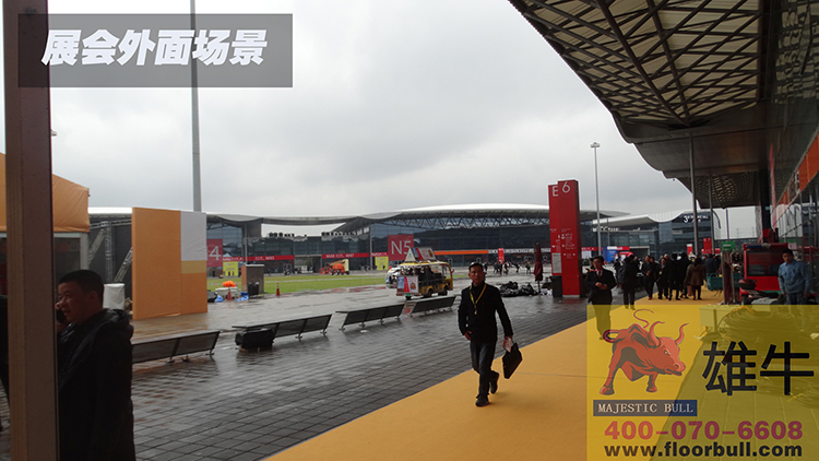 2018年上海世界建筑材料博览会外场景环保地板展区
